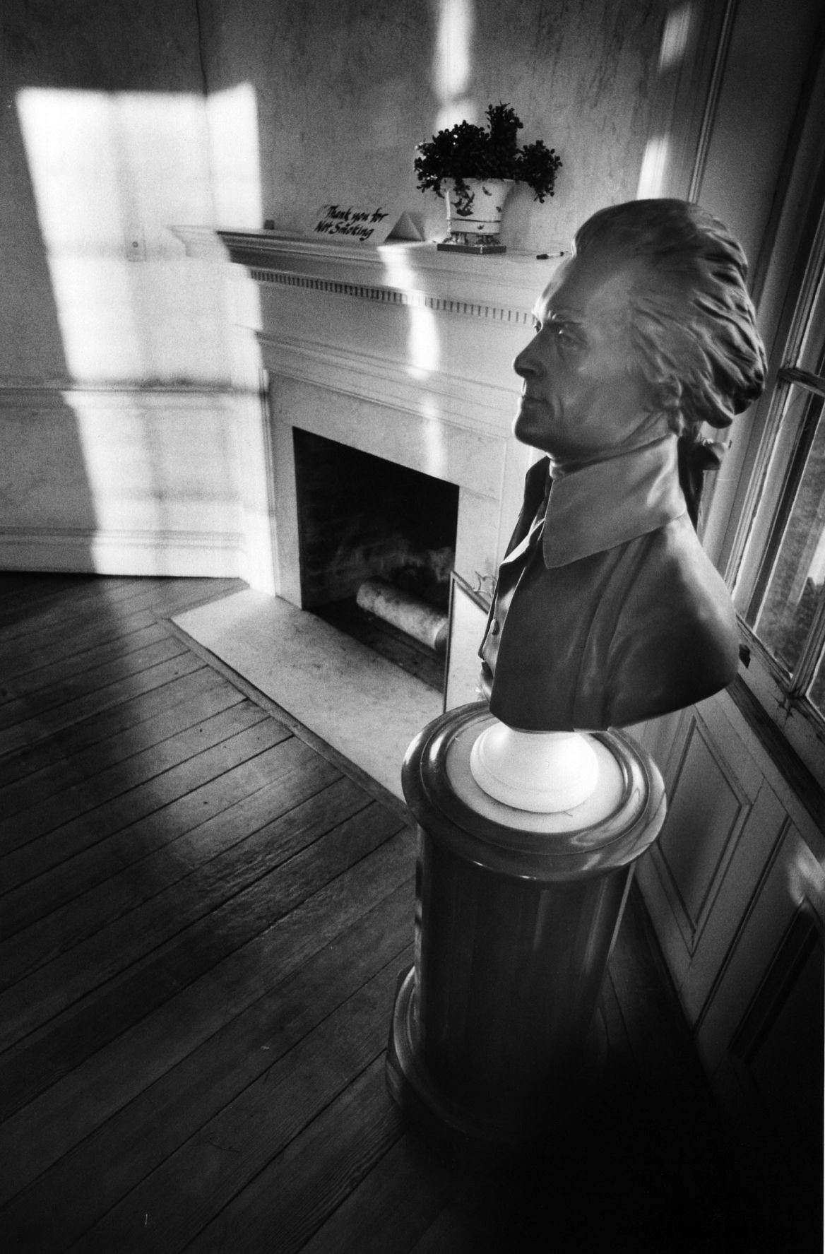 1984-02-16 Jefferson bust.jpg